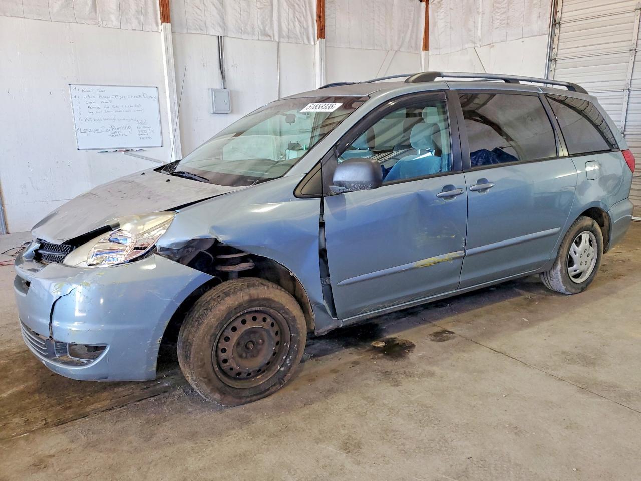 2005 TOYOTA SIENNA