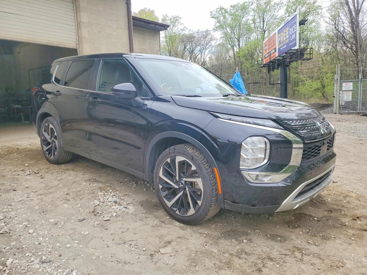 2022 MITSUBISHI outlander