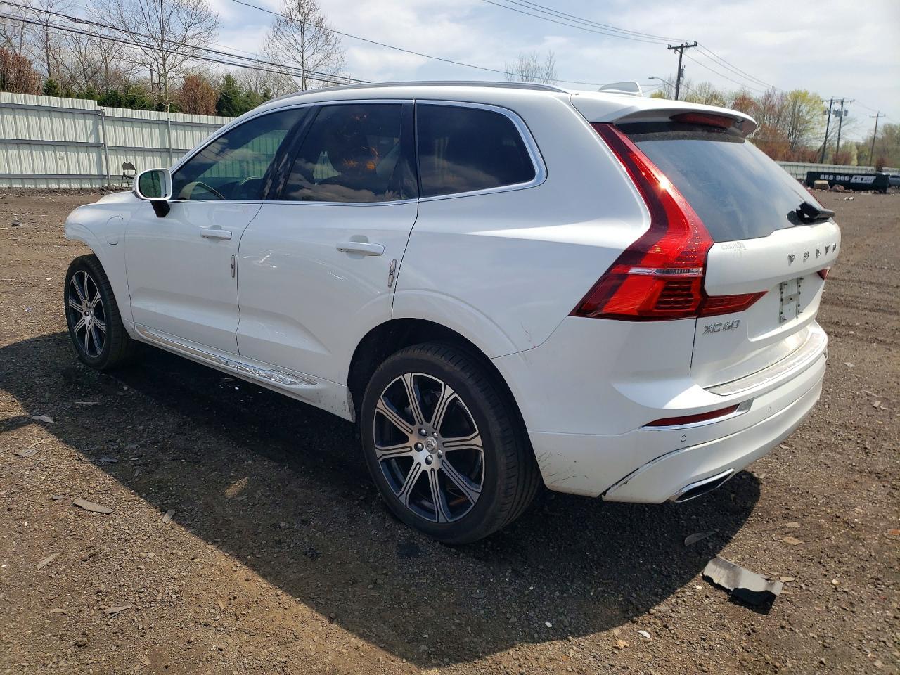 2021 VOLVO XC60