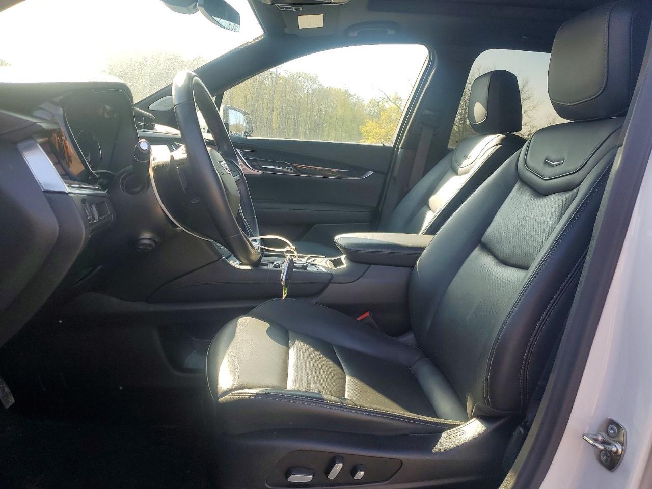 2024 CADILLAC XT6
