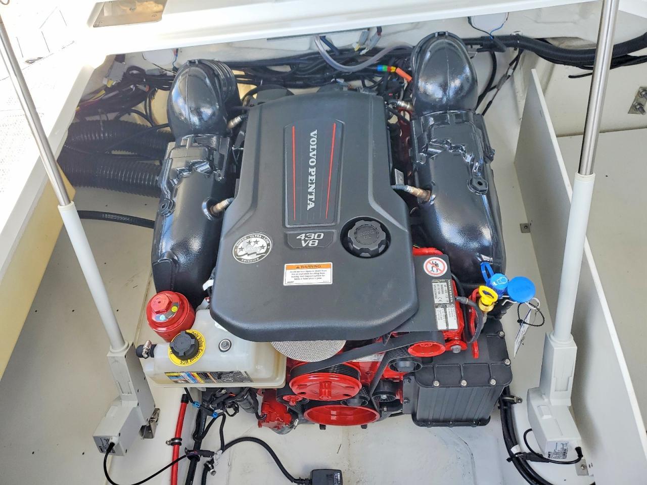 2022 Cobalt Boat