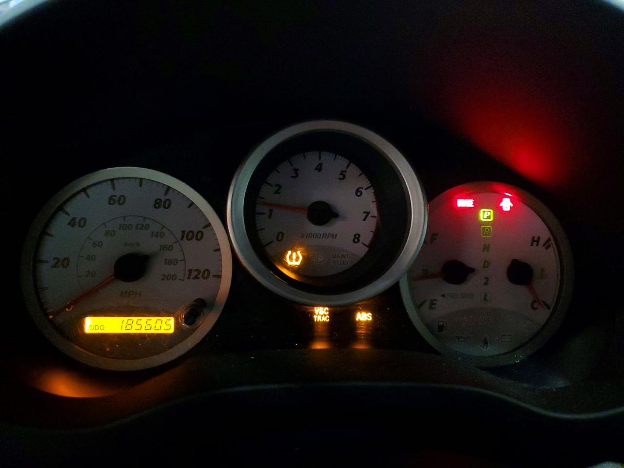2004 TOYOTA RAV4