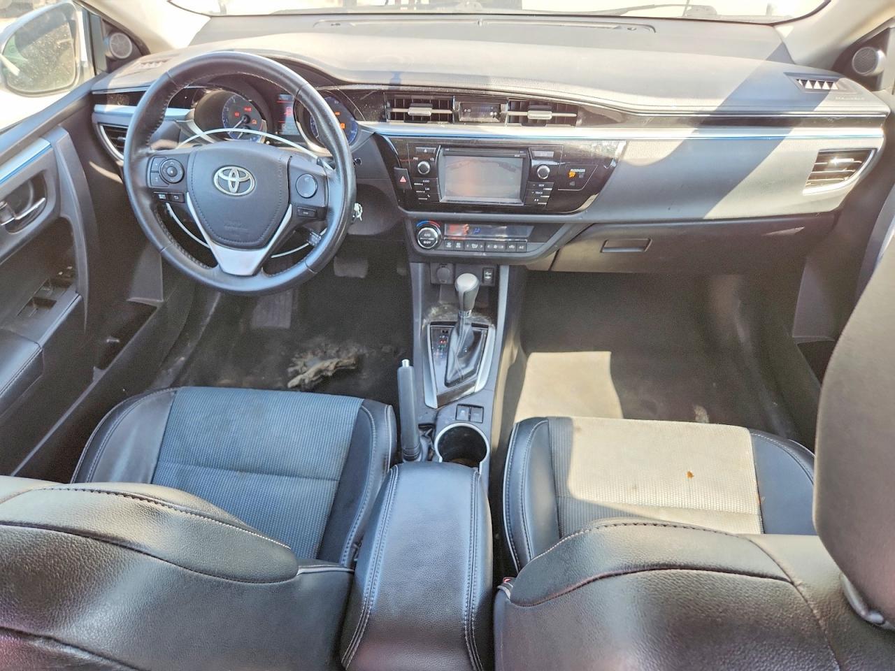 2015 TOYOTA COROLLA