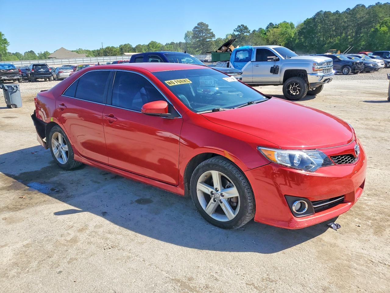 2014 TOYOTA CAMRY