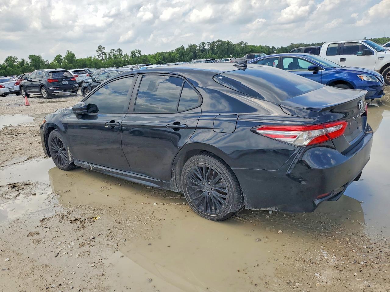 2019 TOYOTA CAMRY