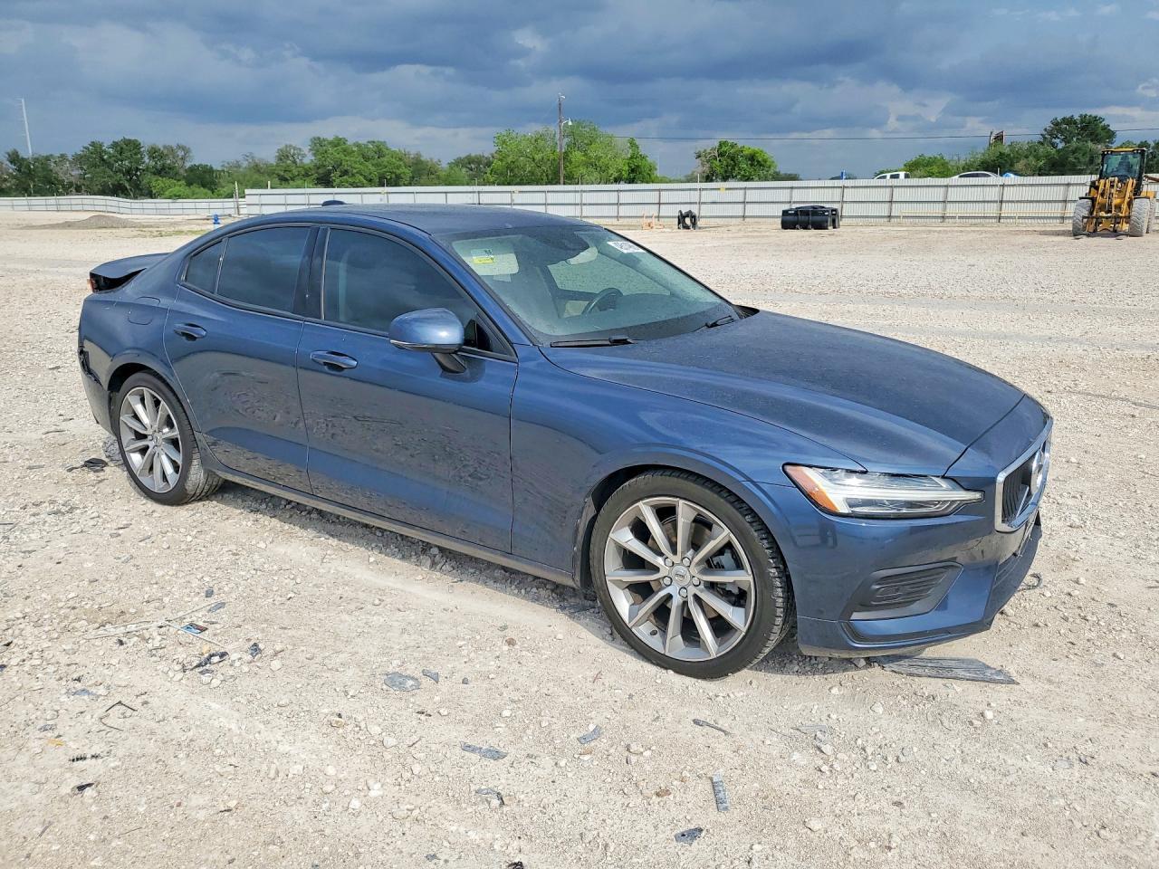 2020 Volv S60