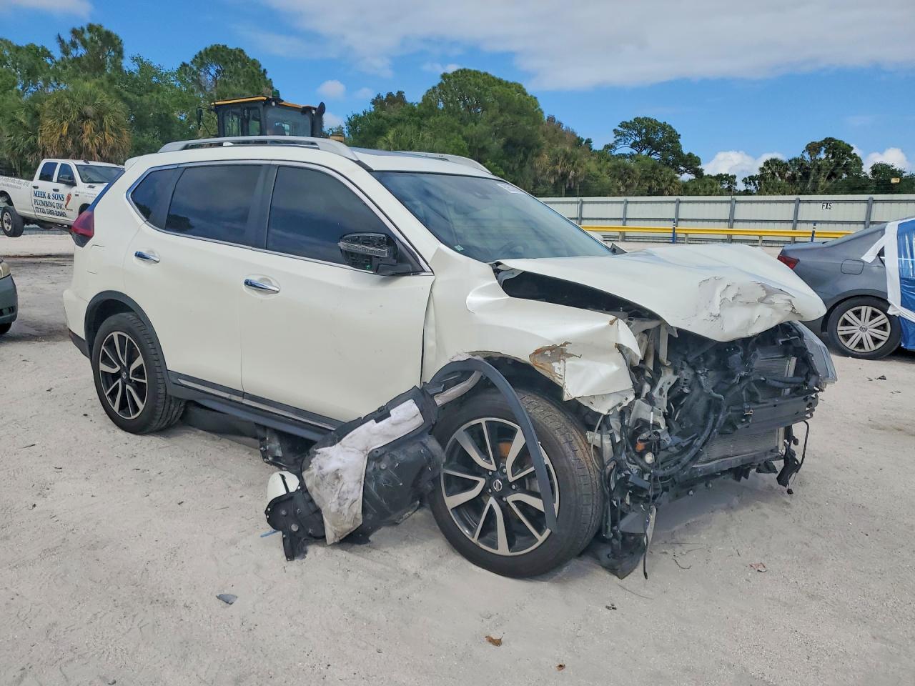 2019 NISSAN ROGUE