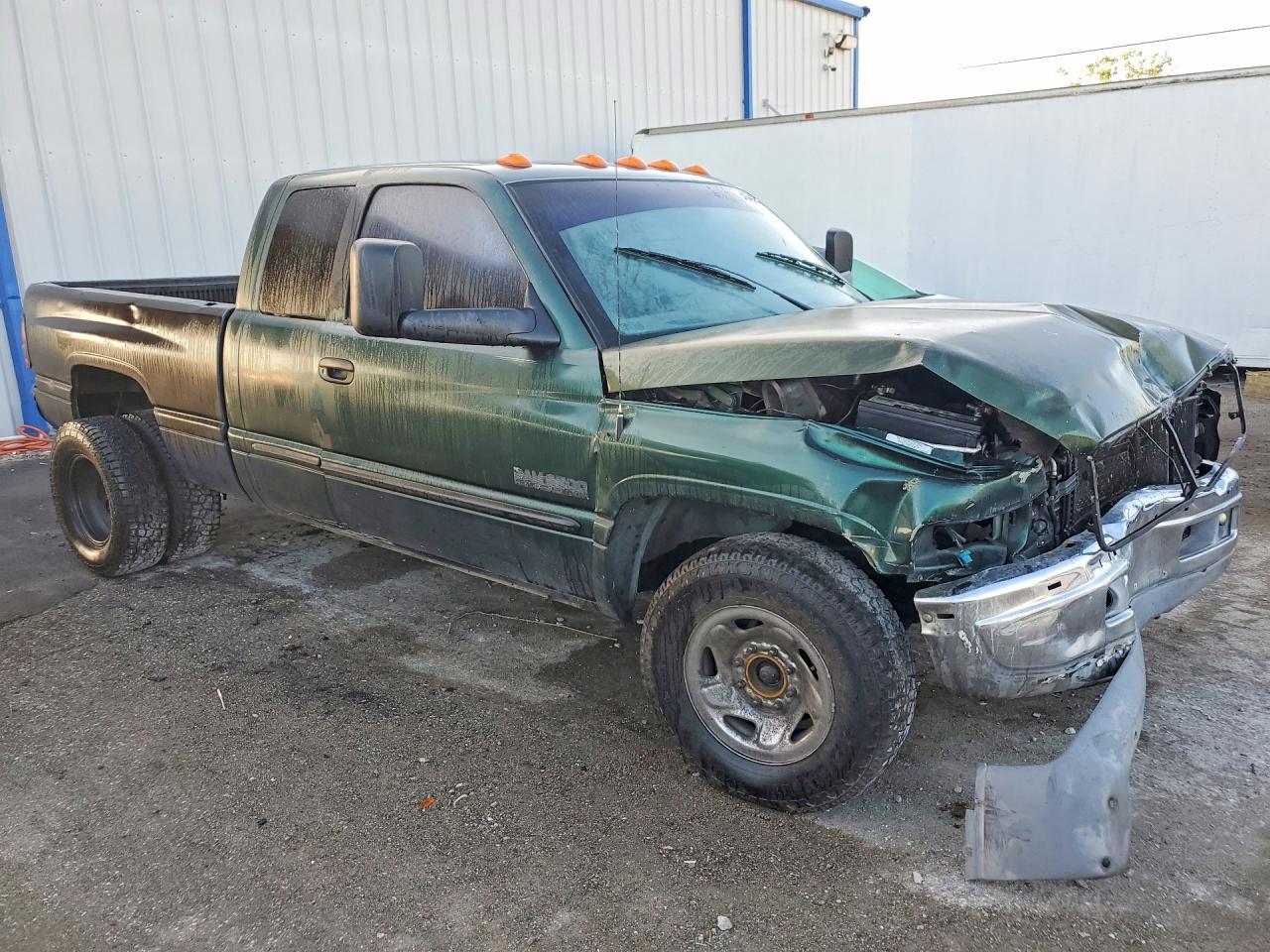 1996 DODGE Ram 2500