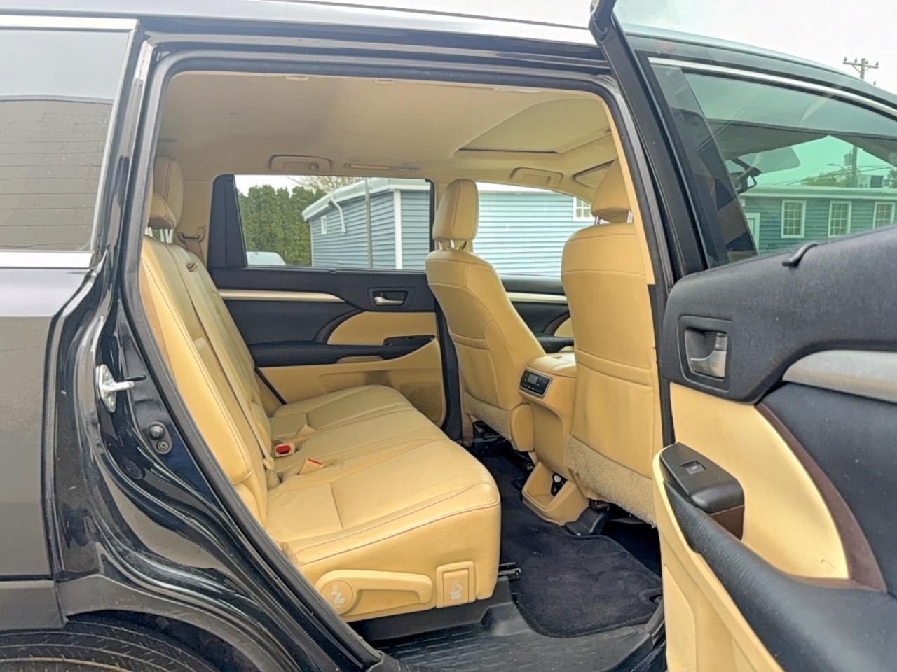 2015 TOYOTA HIGHLANDER