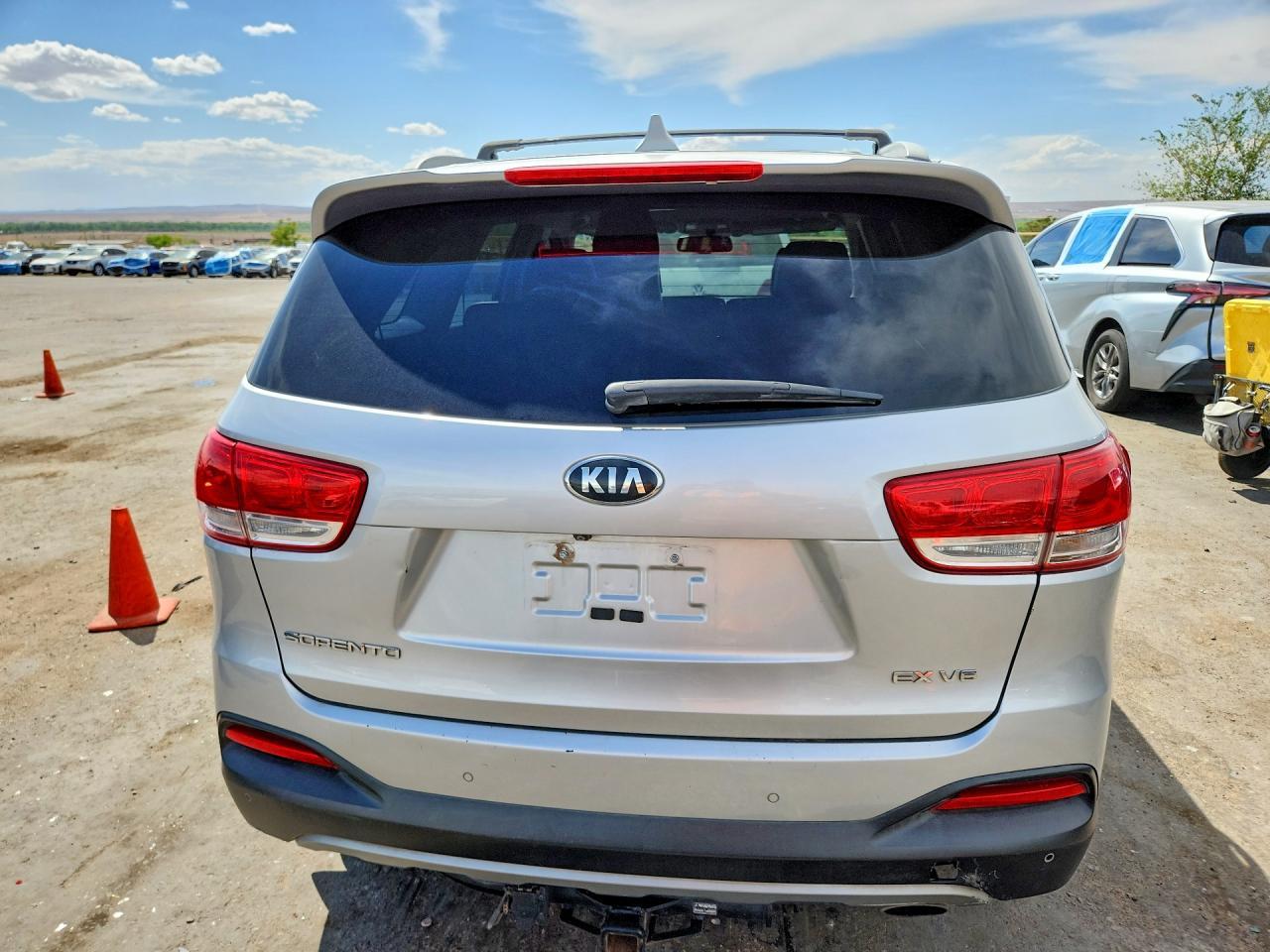 2016 KIA SORENTO