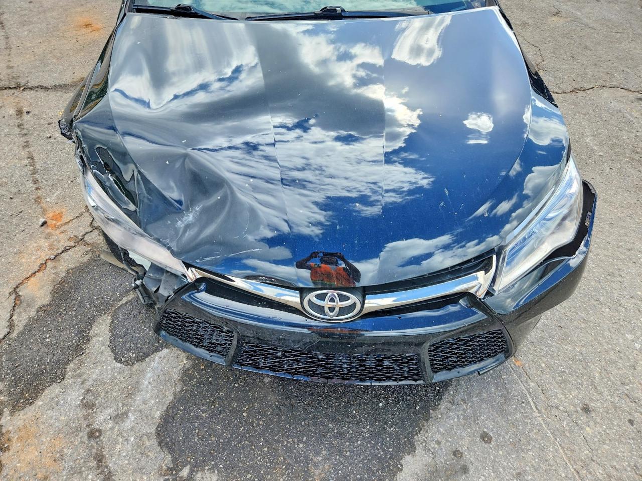 2016 TOYOTA CAMRY