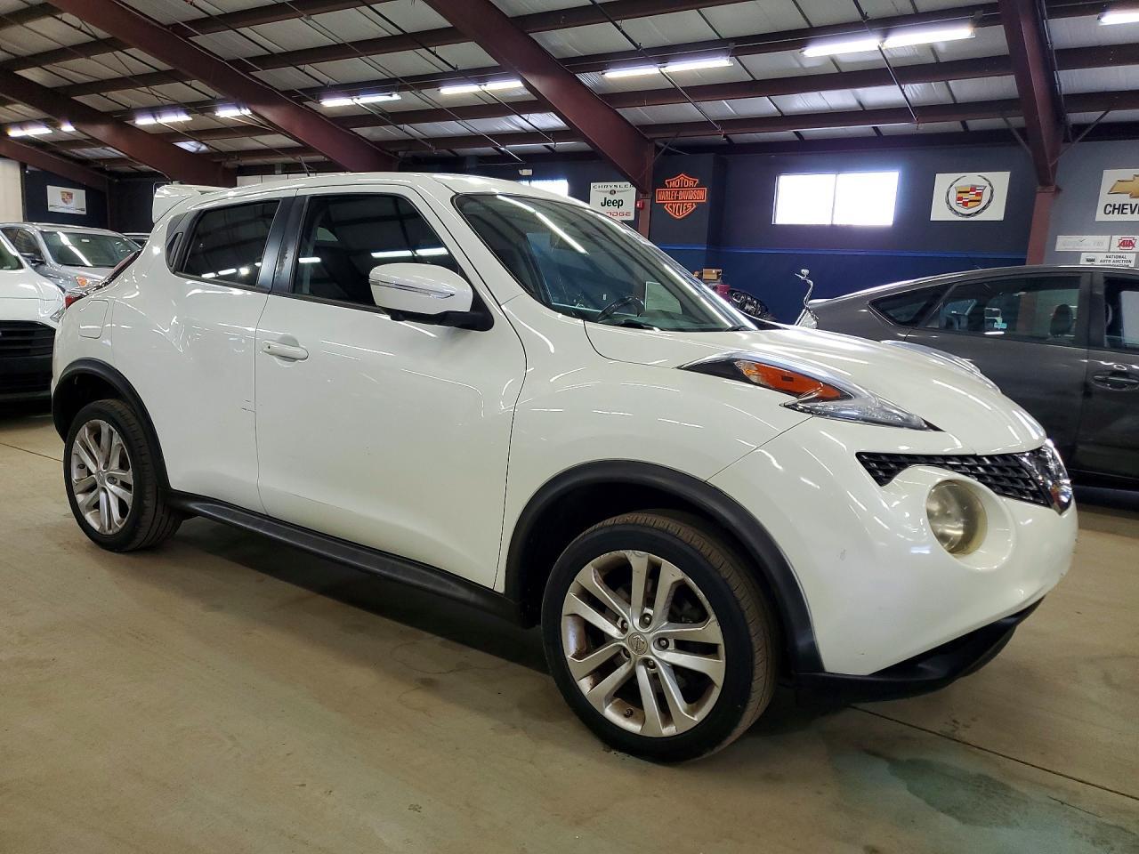 2016 NISSAN Juke