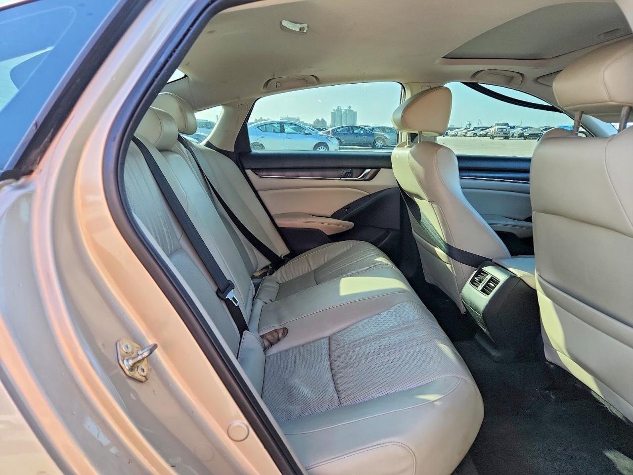 2018 HONDA ACCORD