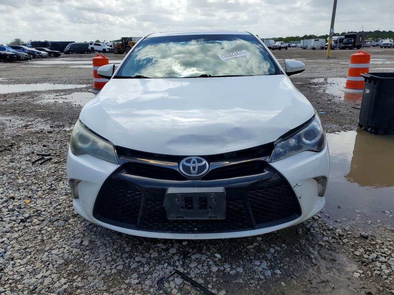 2016 TOYOTA CAMRY