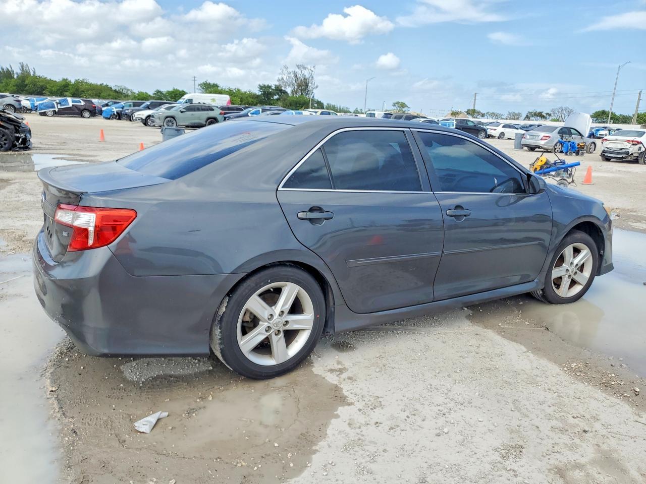 2012 TOYOTA CAMRY