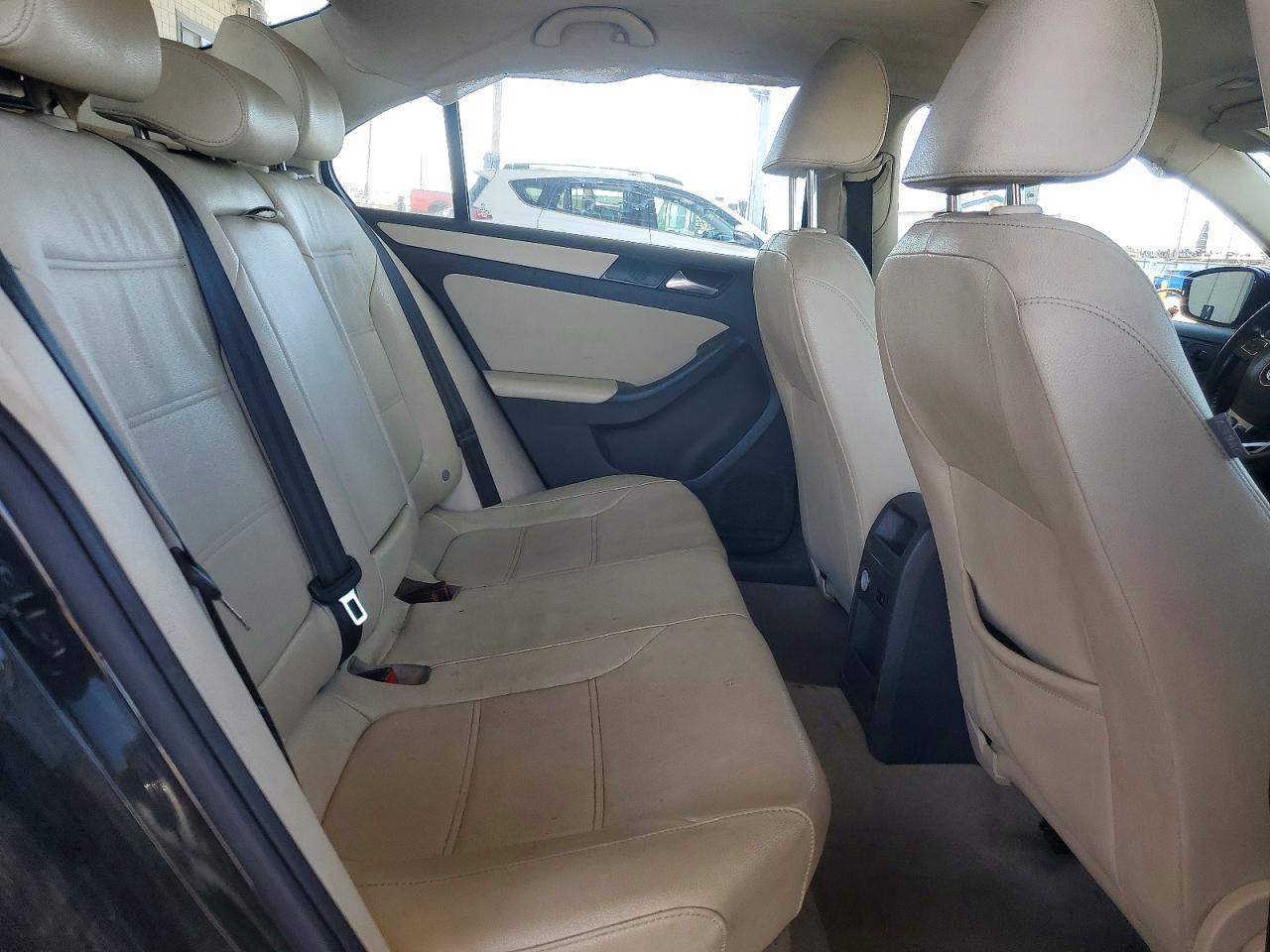 2012 VOLKSWAGEN JETTA