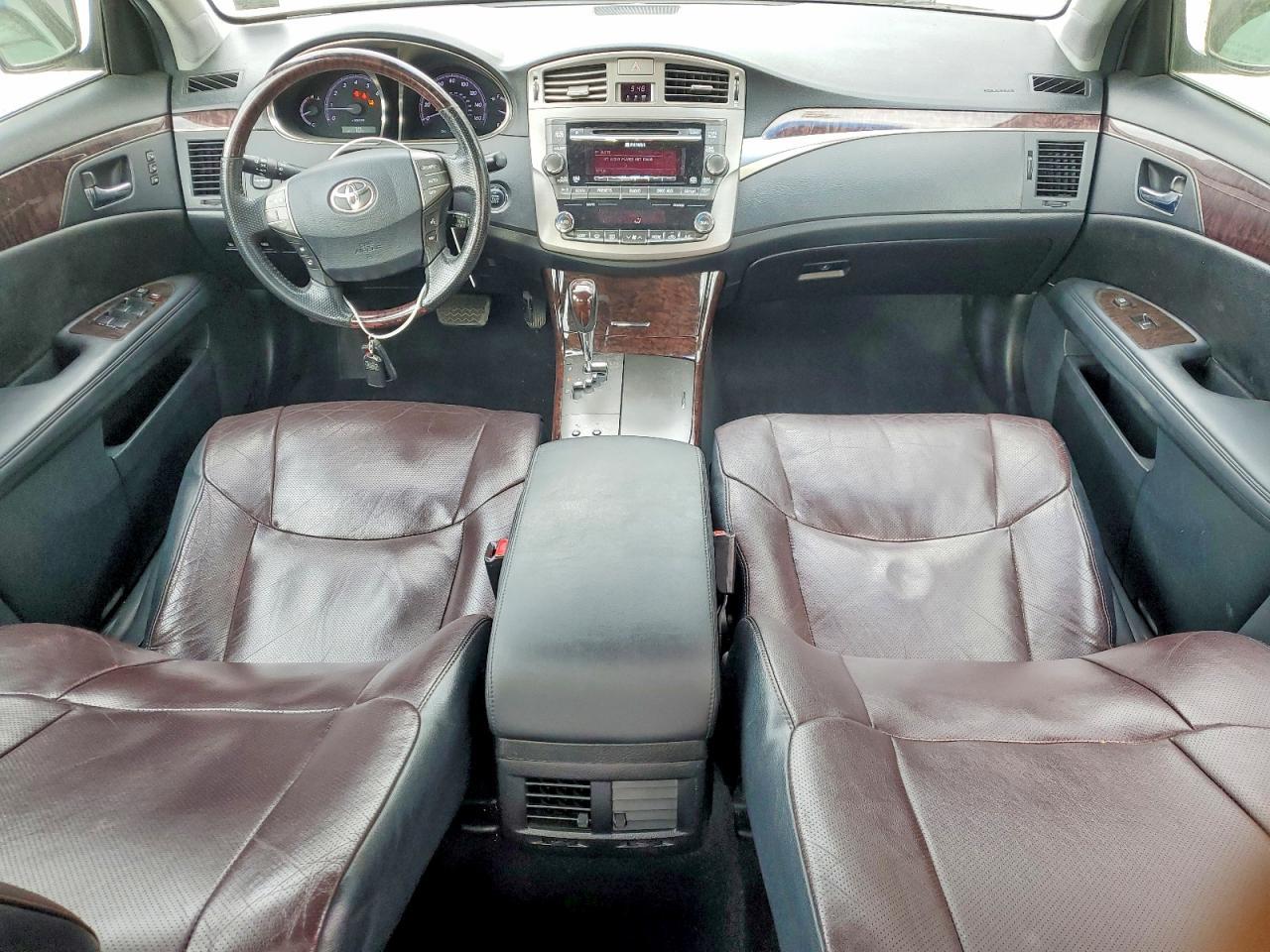 2011 TOYOTA Avalon