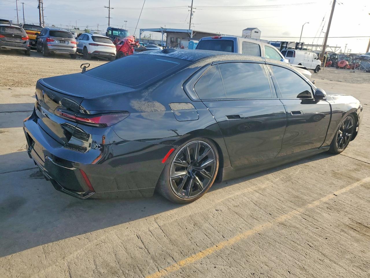 2025 BMW i7
