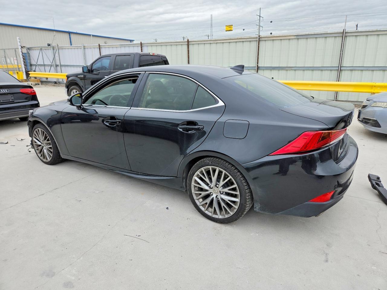 2017 LEXUS IS 200t