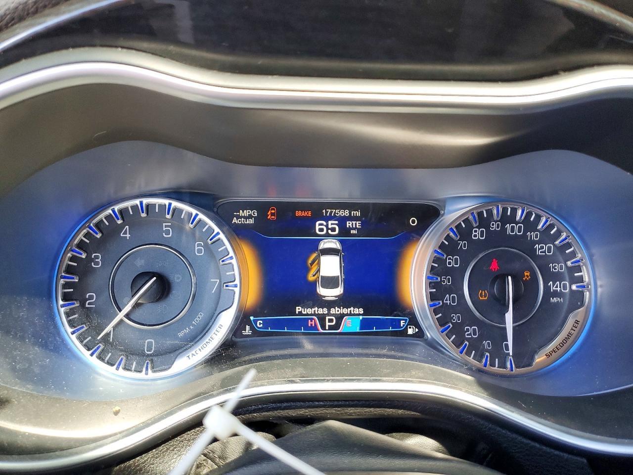 2015 CHRYSLER 200