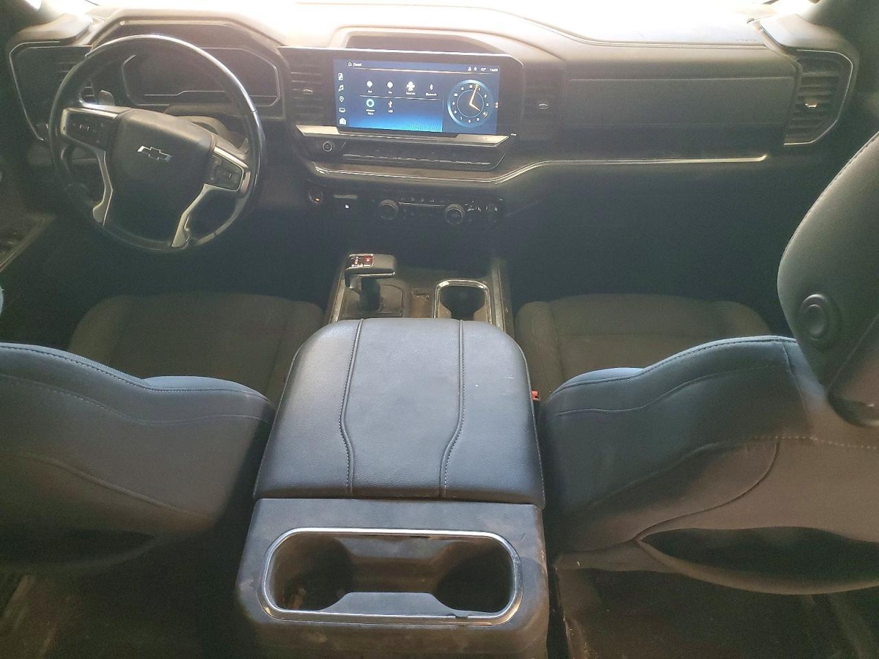 2023 CHEVROLET Silverado