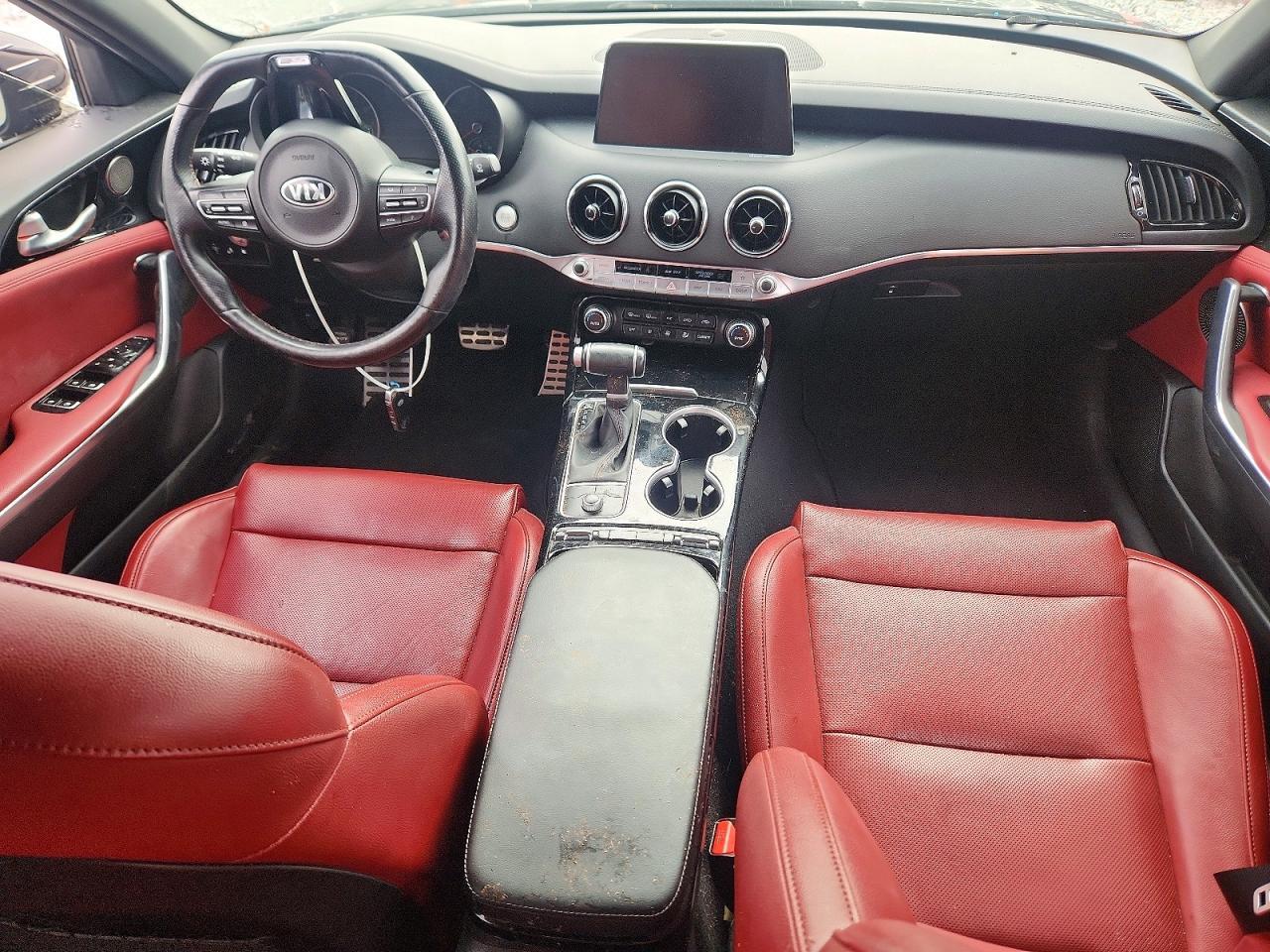 2021 KIA Stinger