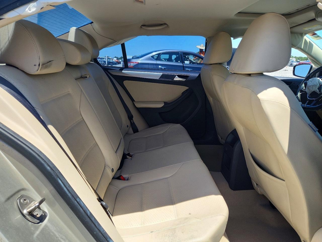 2016 VOLKSWAGEN JETTA