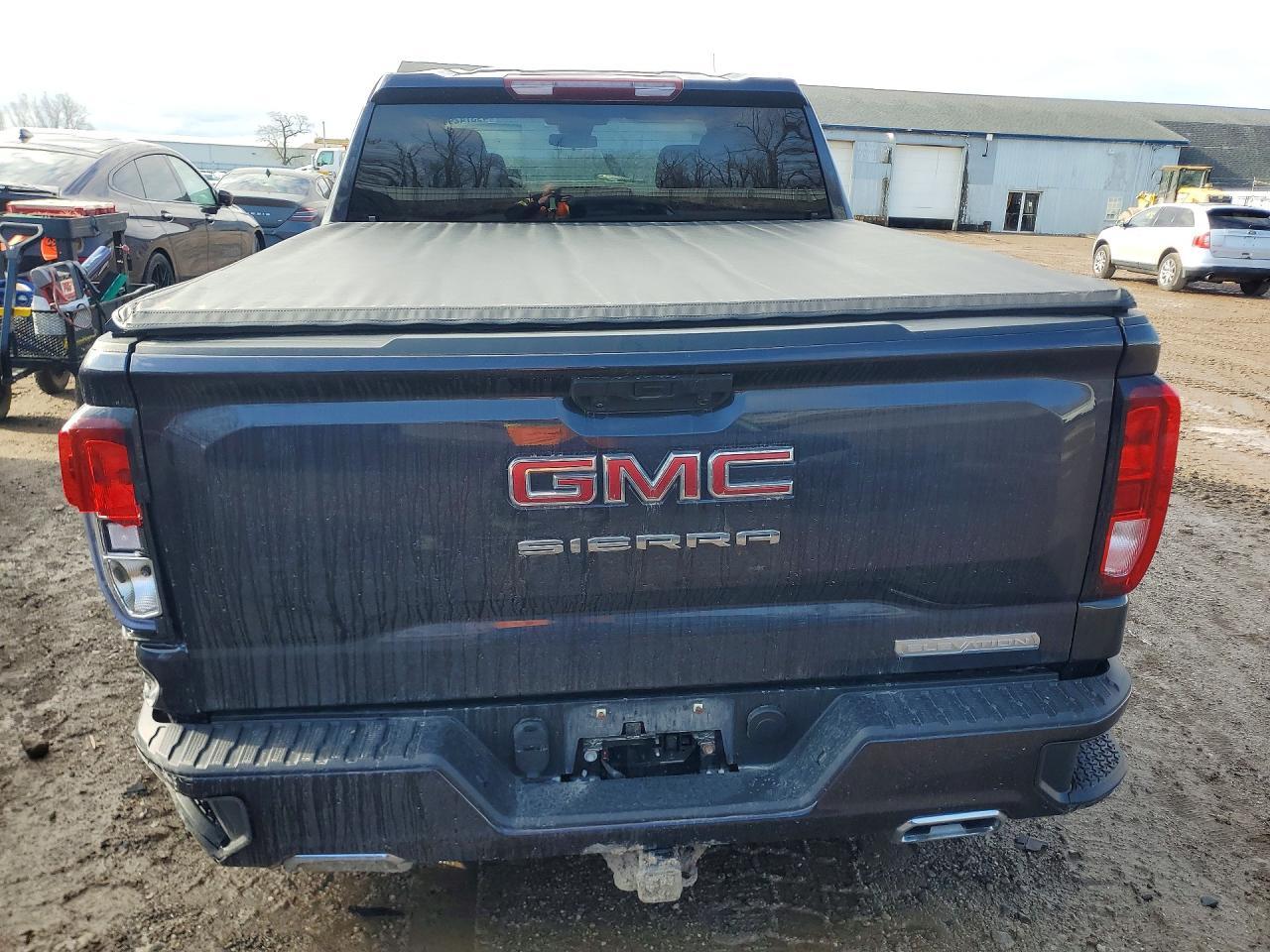 2023 GMC Sierra