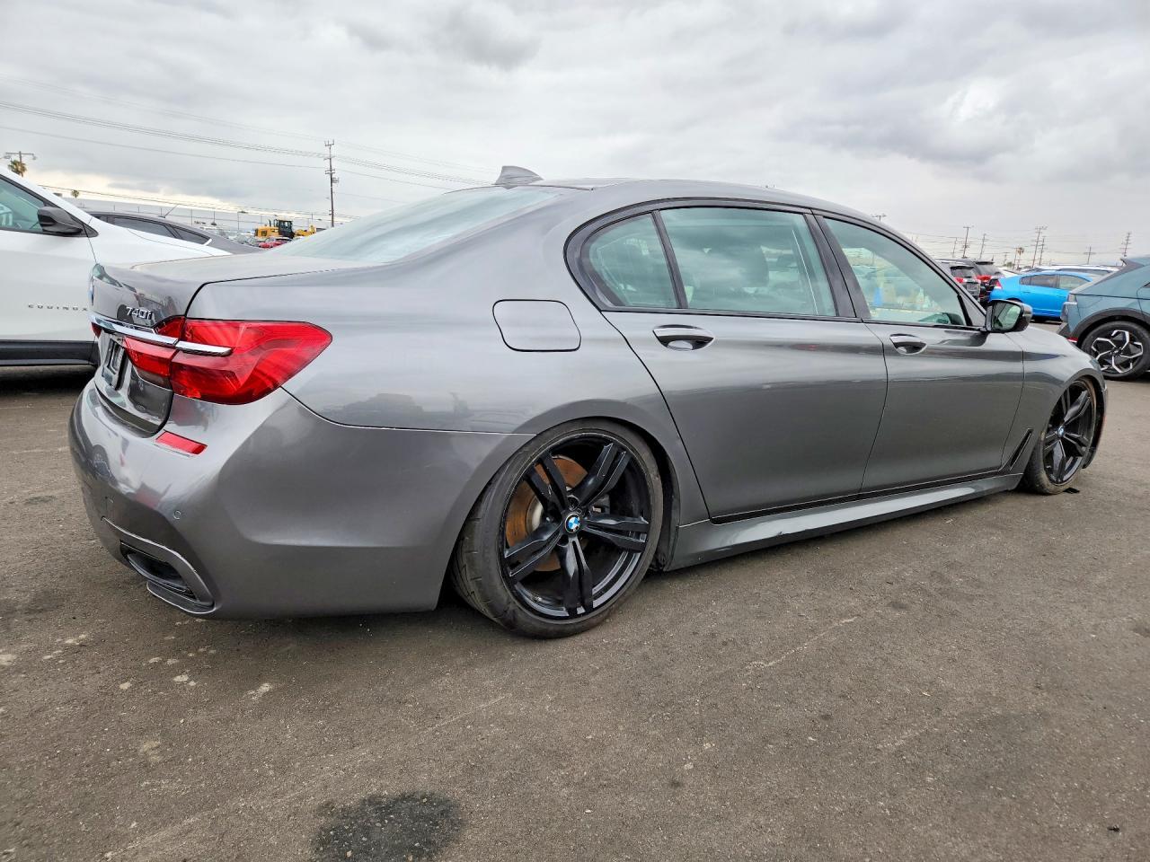 2016 BMW 7 series