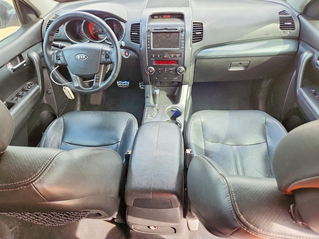 2011 KIA SORENTO