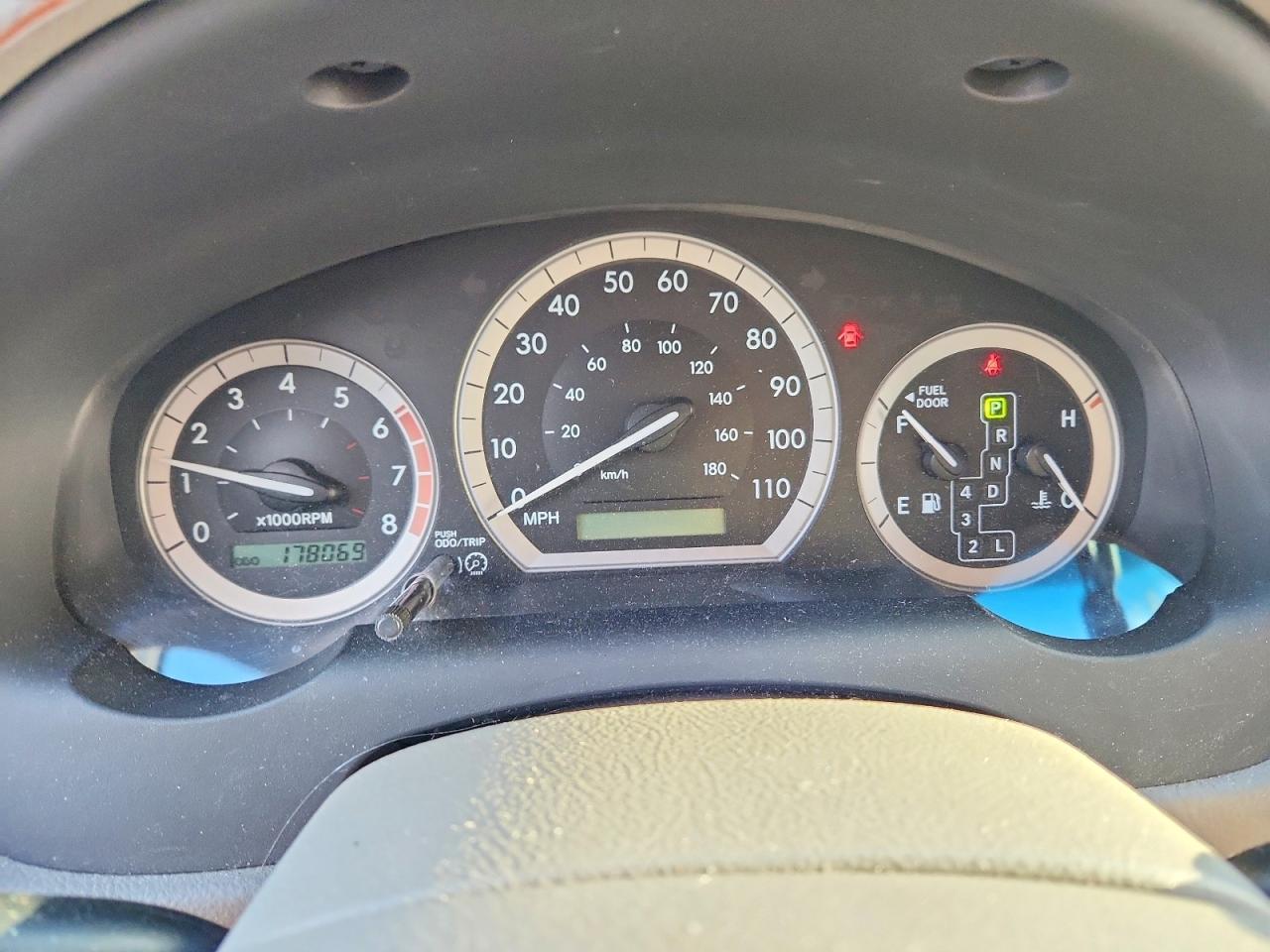 2005 TOYOTA SIENNA