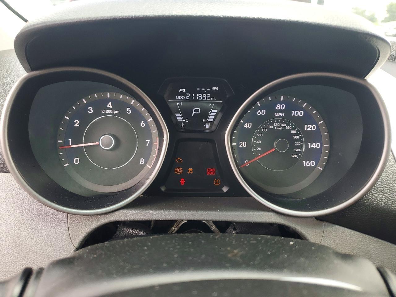 2011 HYUNDAI ELANTRA