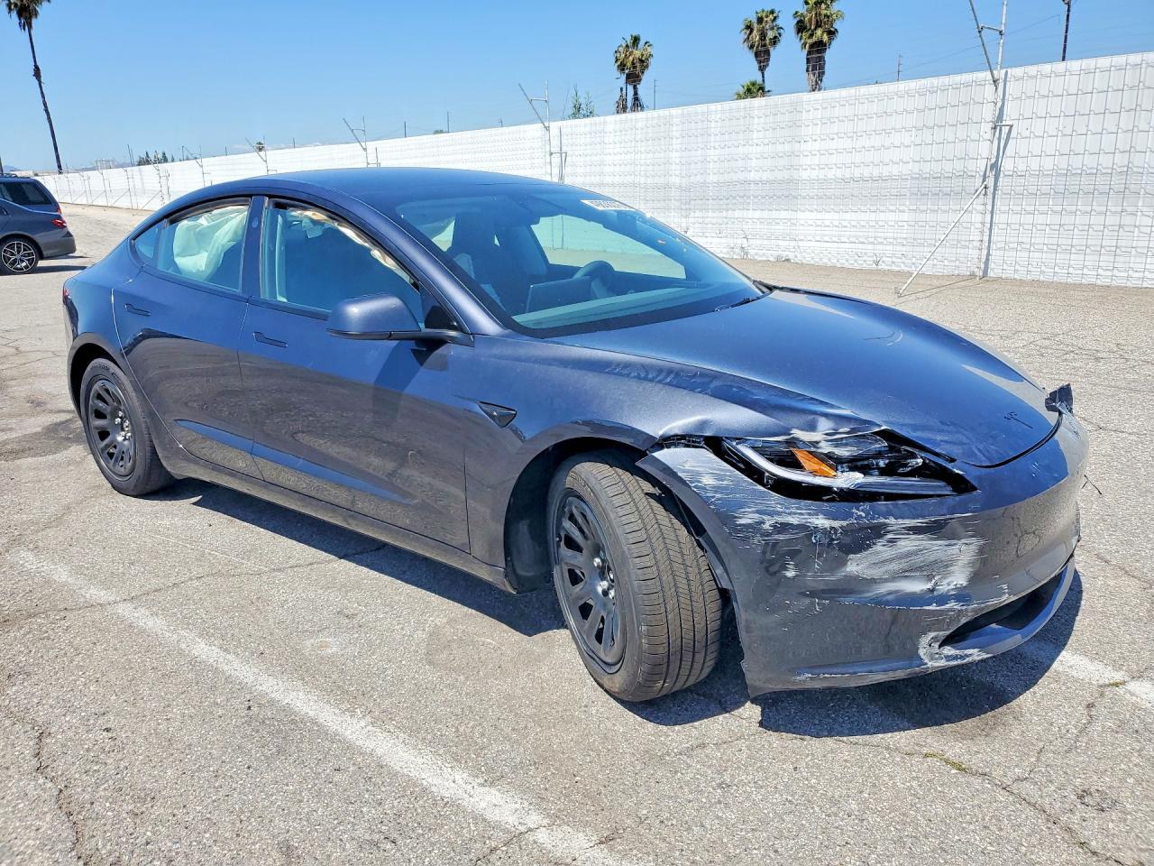 2026 TESLA MODEL 3