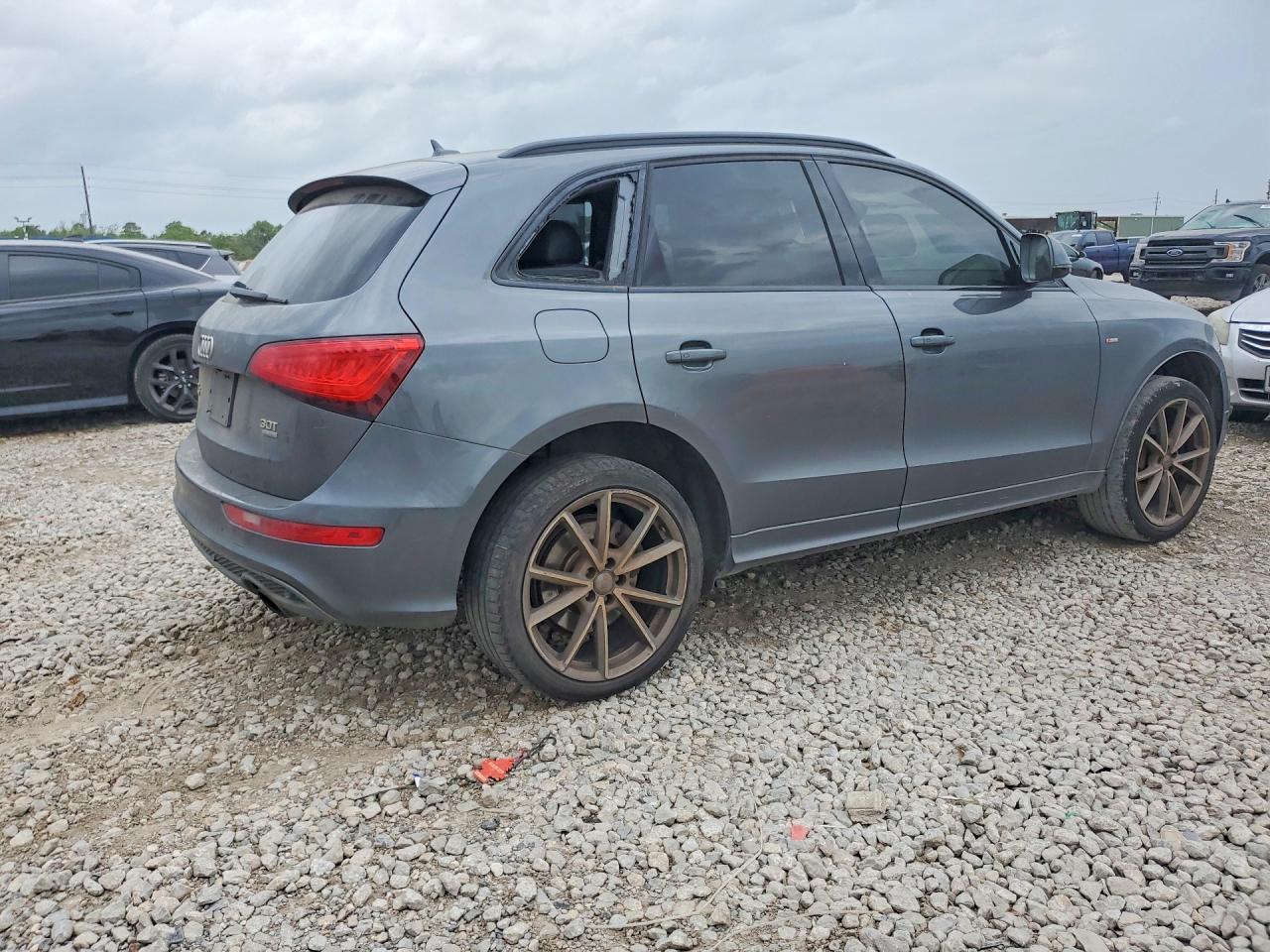 2015 AUDI Q5