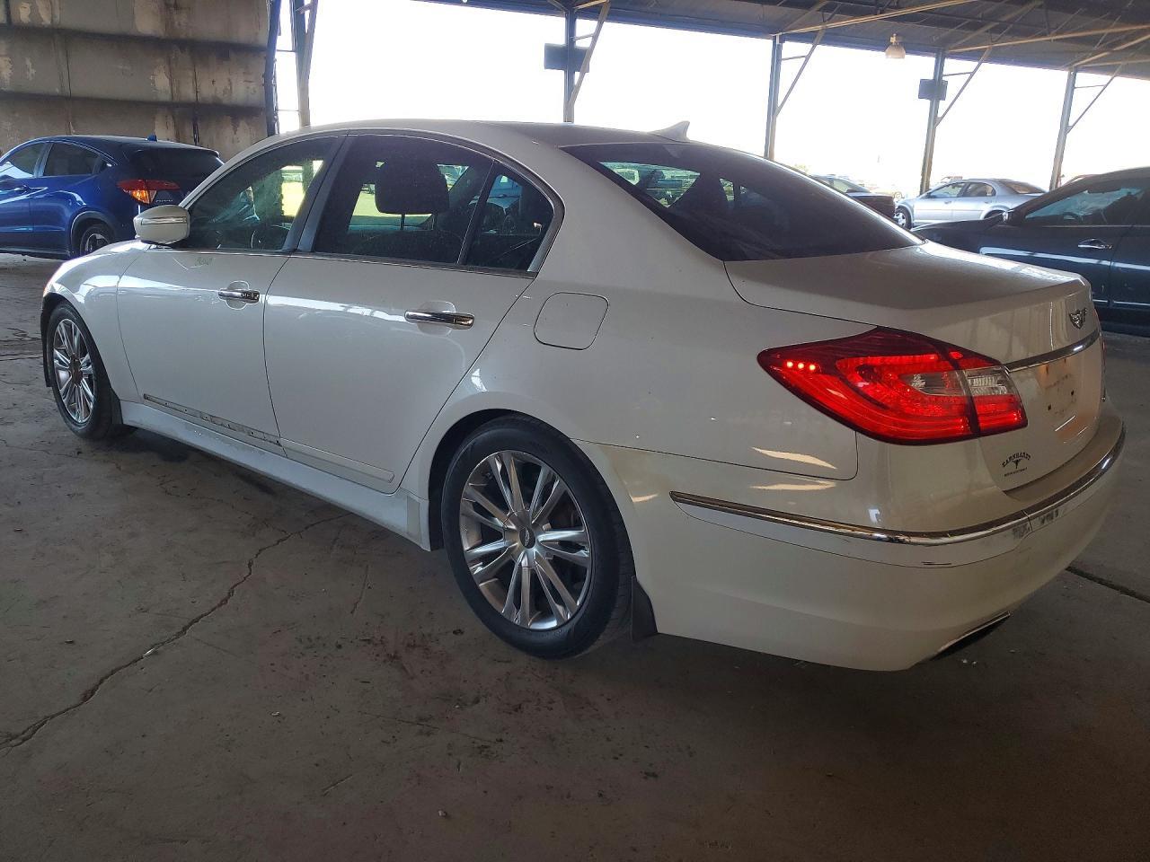 2012 HYUNDAI GENESIS