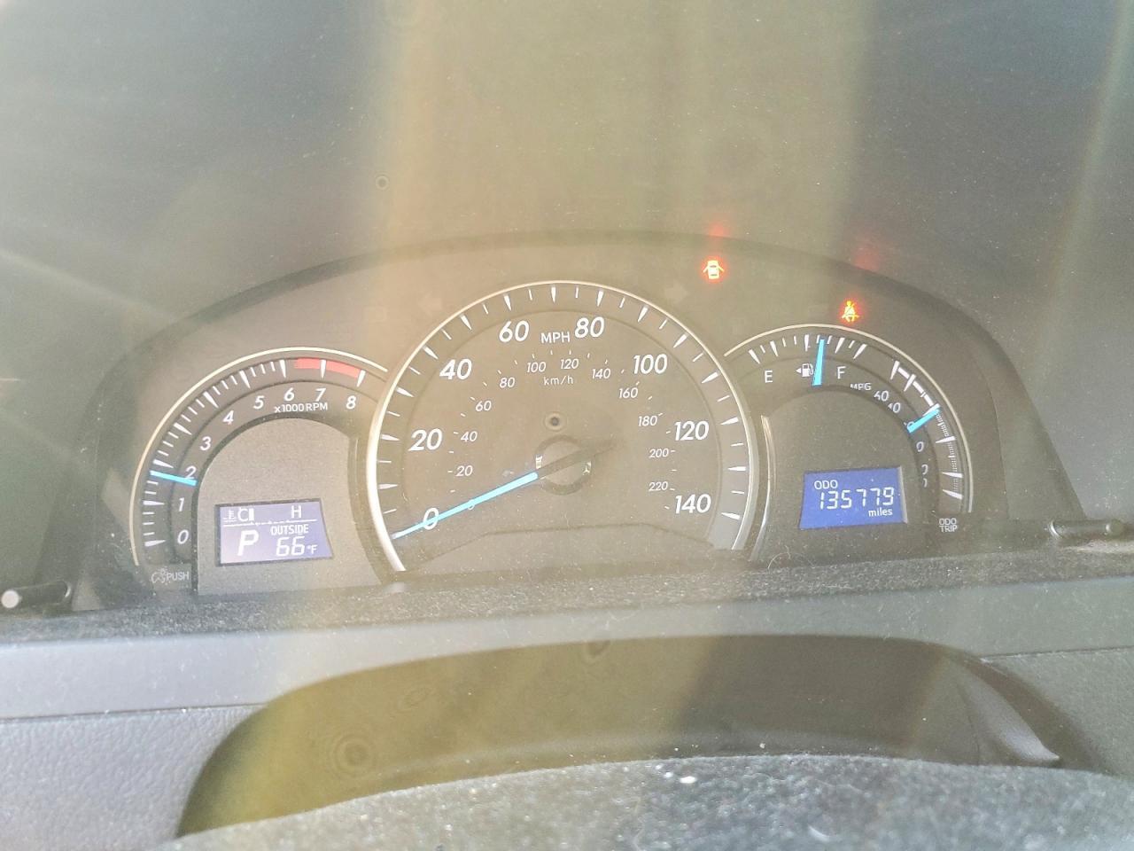 2014 TOYOTA CAMRY