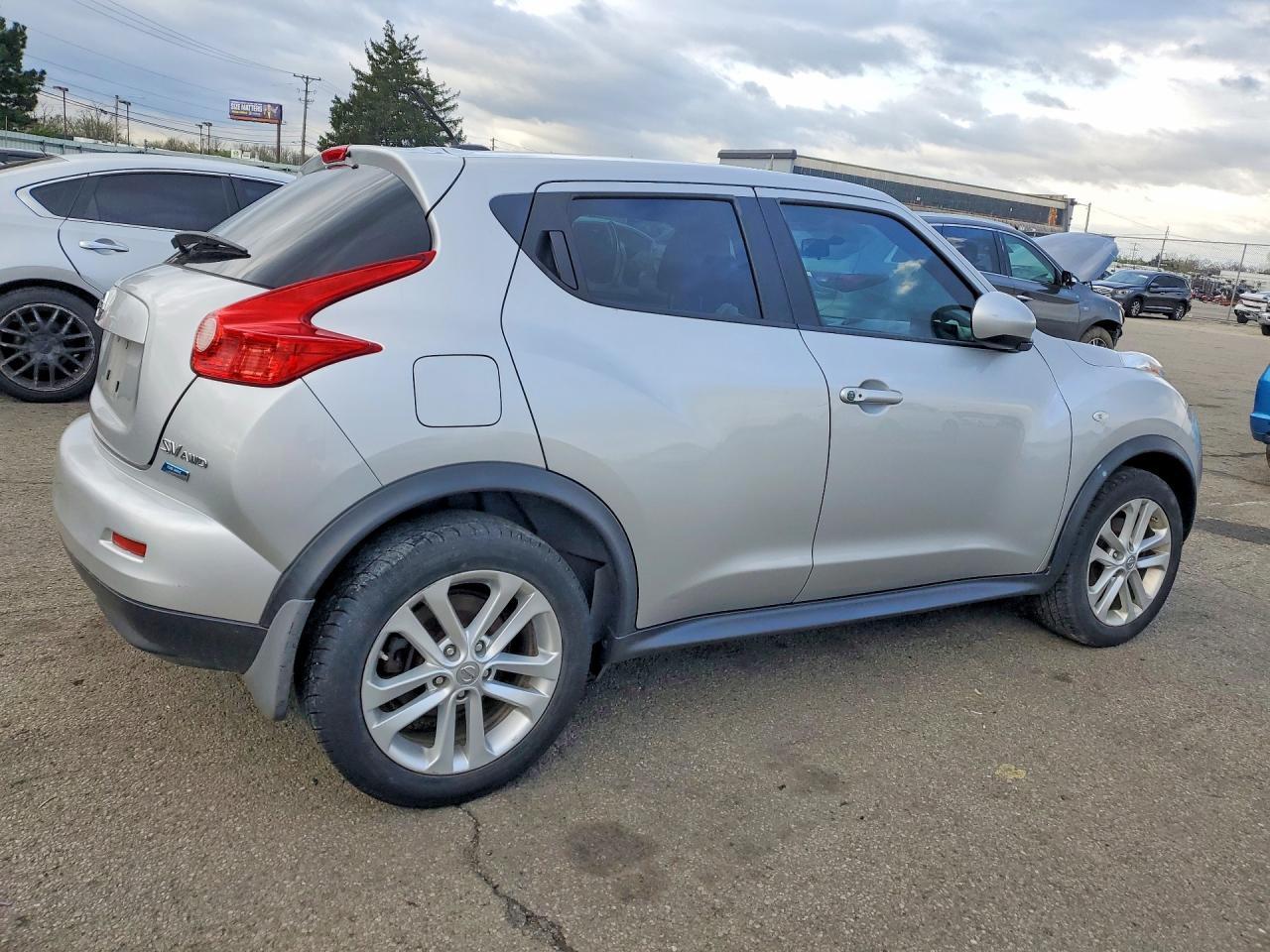 2013 NISSAN Juke