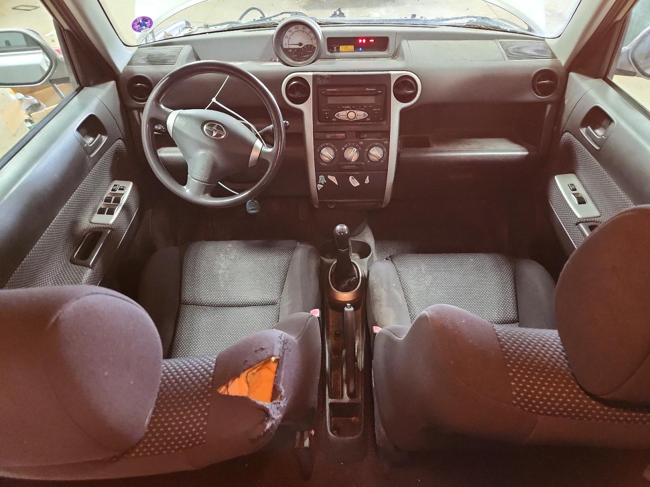 2006 TOYOTA SCION
