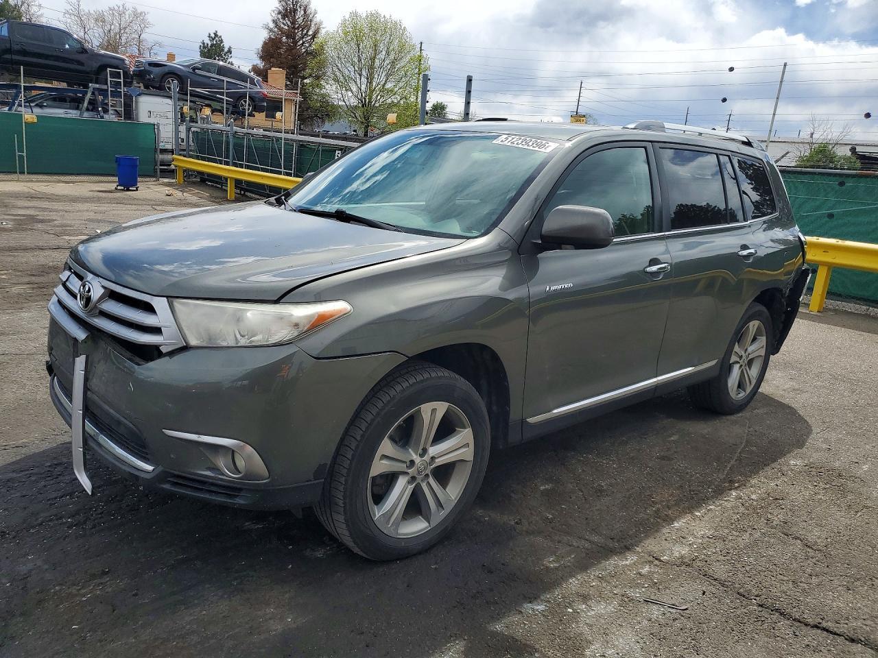 2011 TOYOTA HIGHLANDER