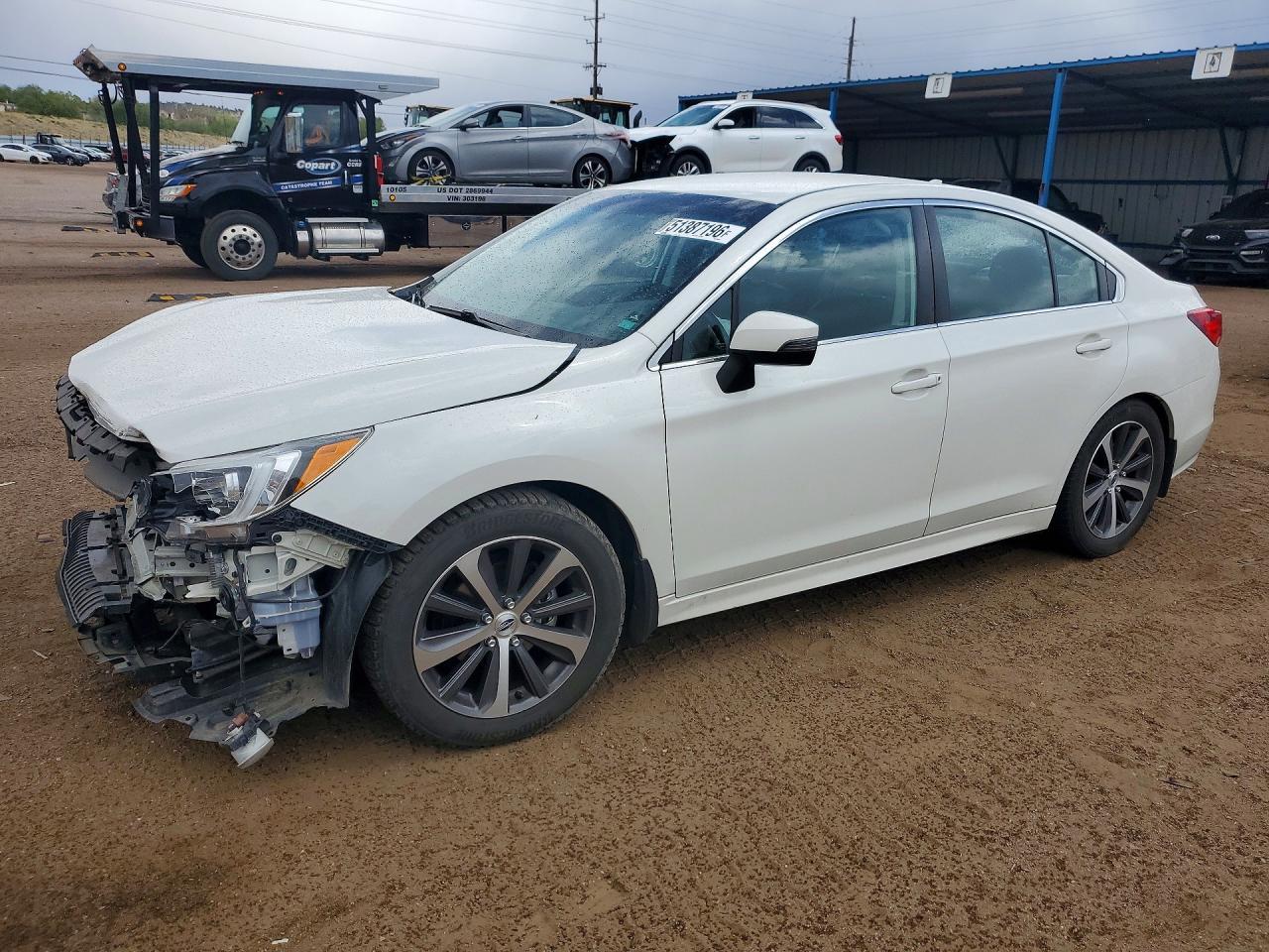 2016 SUBARU Legacy