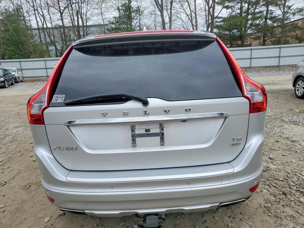 2015 VOLVO XC60