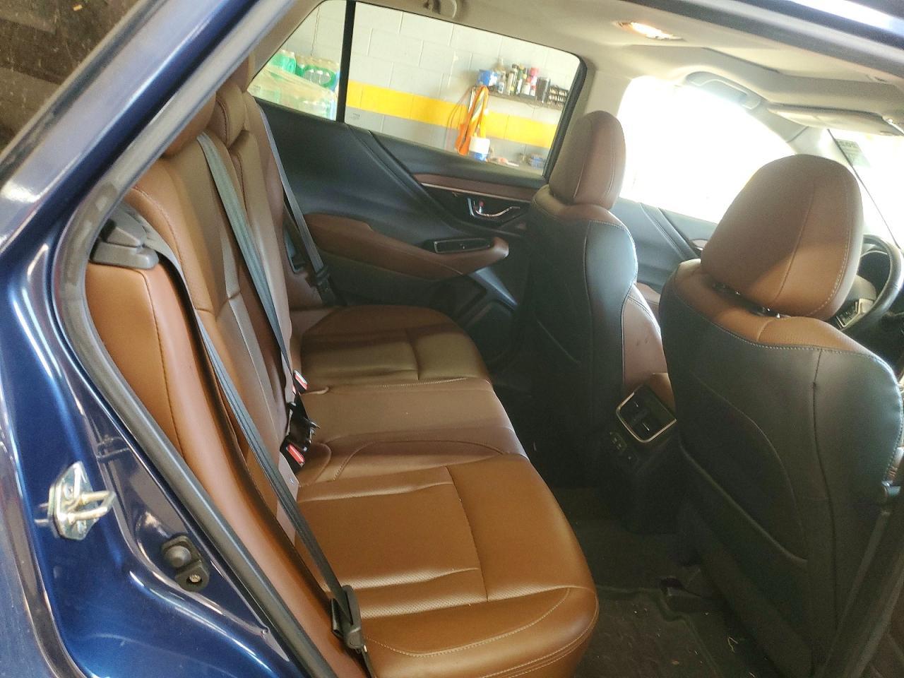 2020 SUBARU Outback