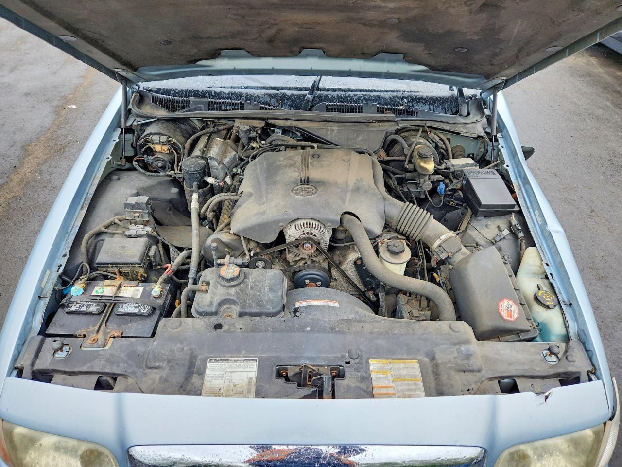 2000 FORD Crown Victoria