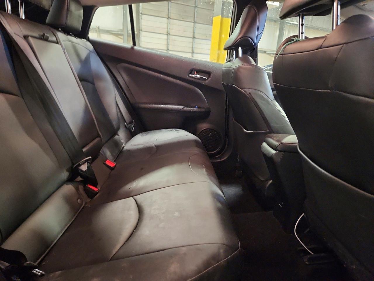 2017 TOYOTA PRIUS
