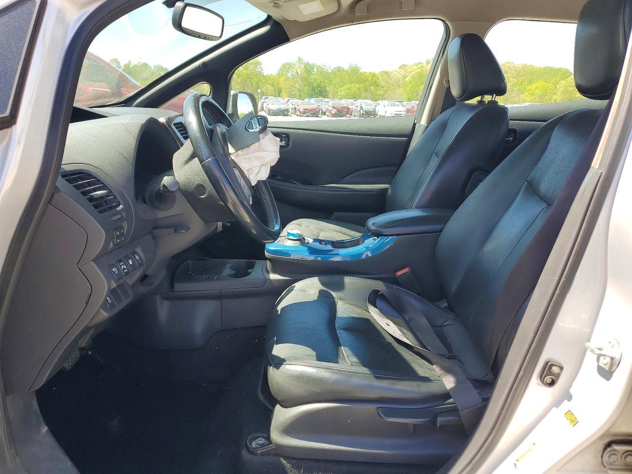 2013 NISSAN LEAF