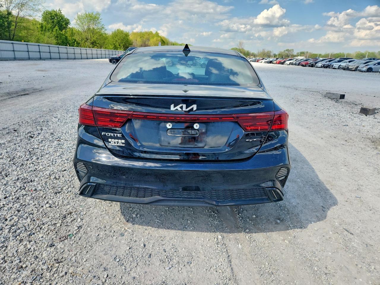 2023 KIA FORTE