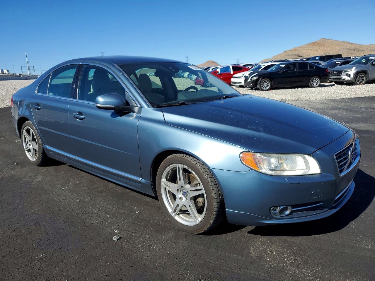 2013 VOLVO S80