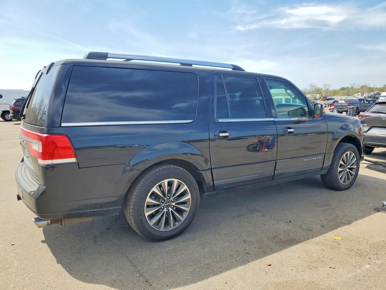 2017 LINCOLN Navigator