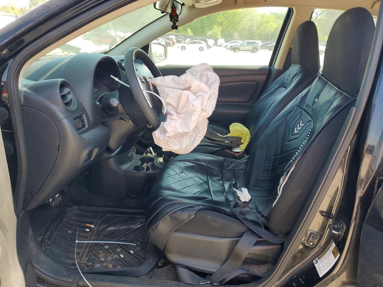 2017 NISSAN VERSA