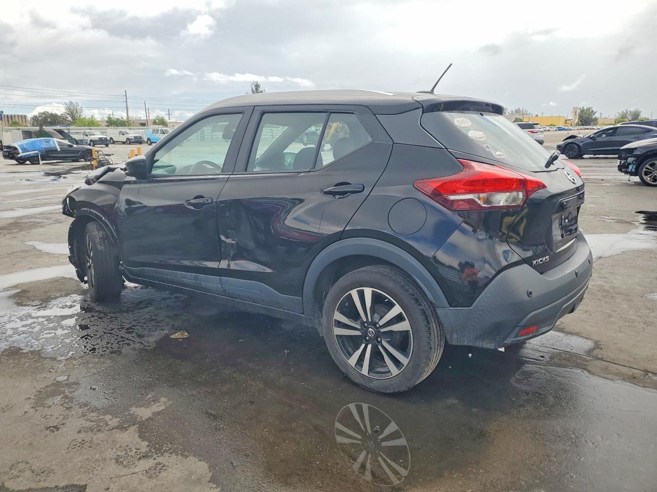 2020 NISSAN KICKS